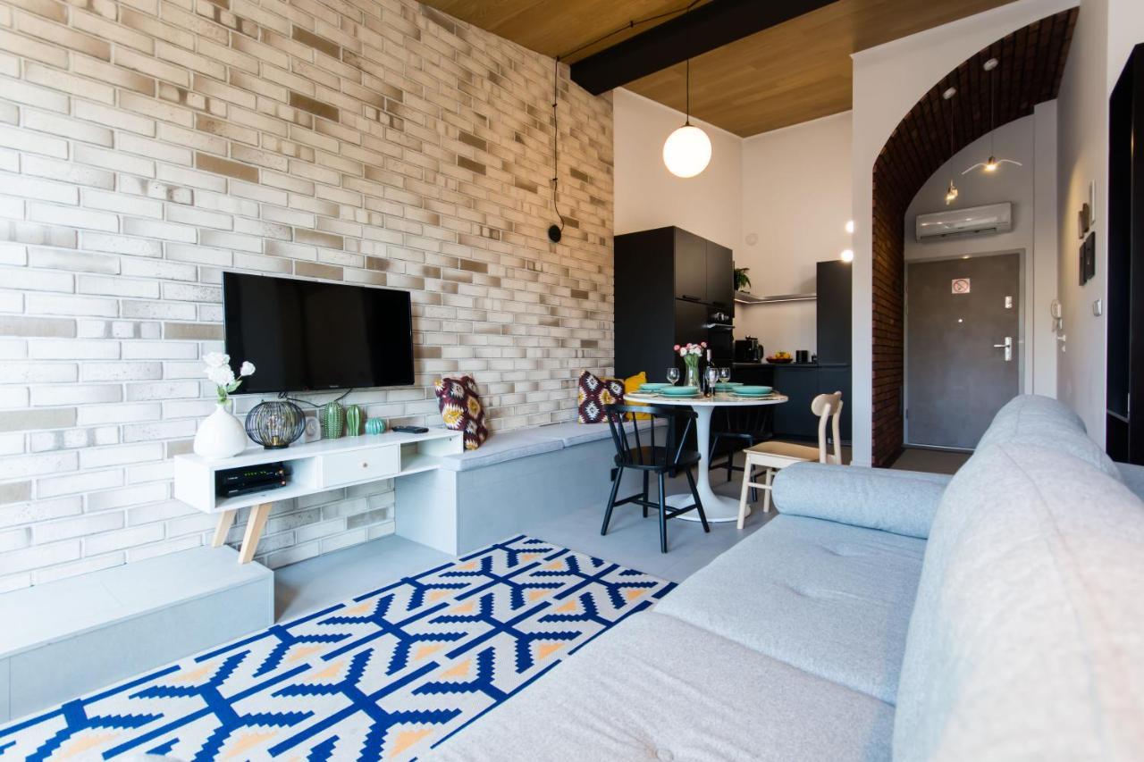 Central Balcony Apartment - Window On Cracow 크라쿠프 외부 사진