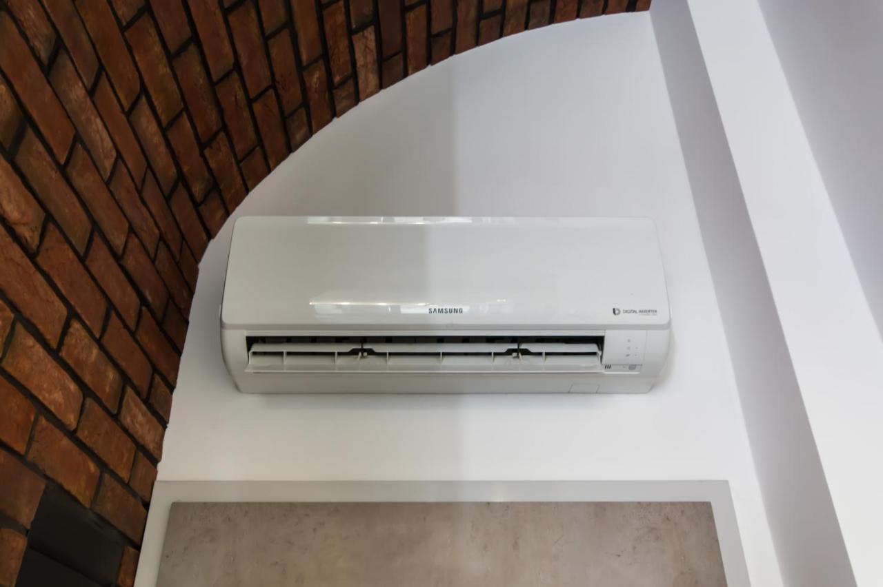 Central Balcony Apartment - Window On Cracow 크라쿠프 외부 사진
